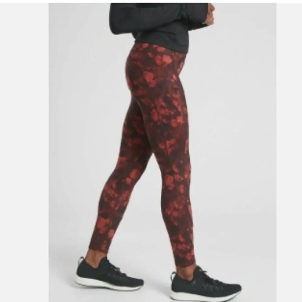 Like New! Athleta Rainier Printed Tights in the "Frozen Floral Warm" in Size ST